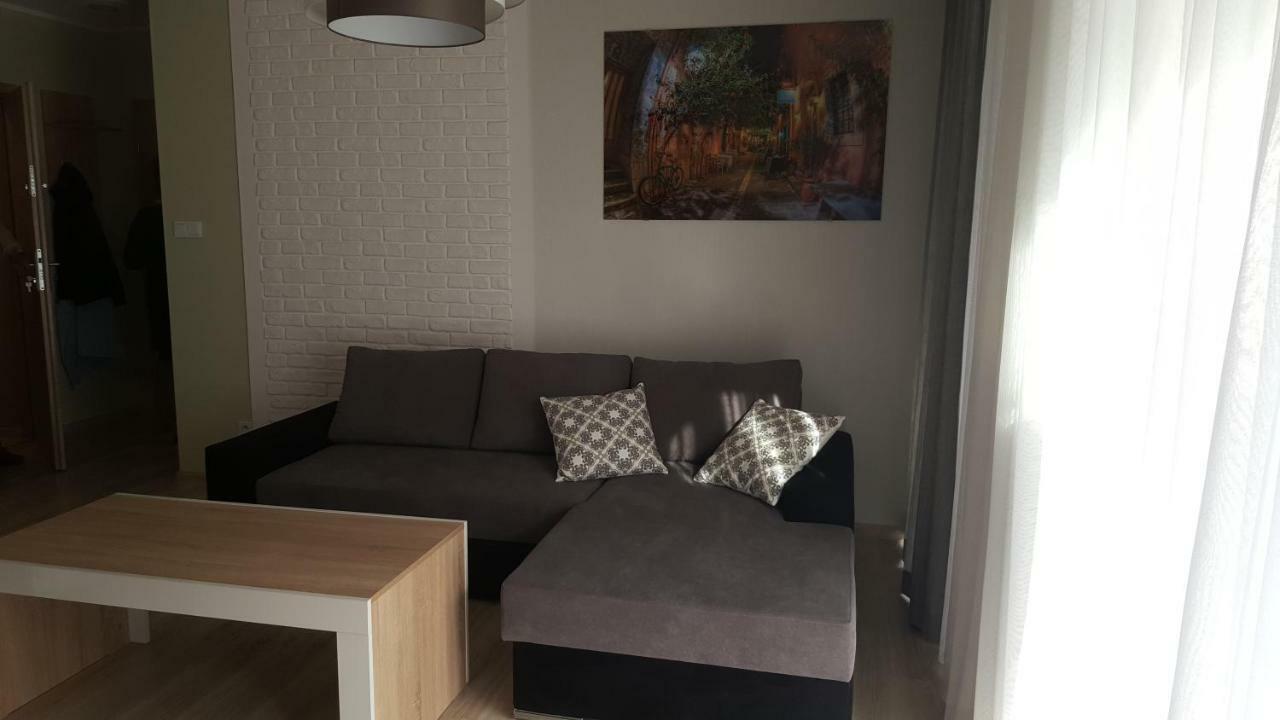 Wroclaw Apartamenty Kepa Mieszczanska Екстериор снимка