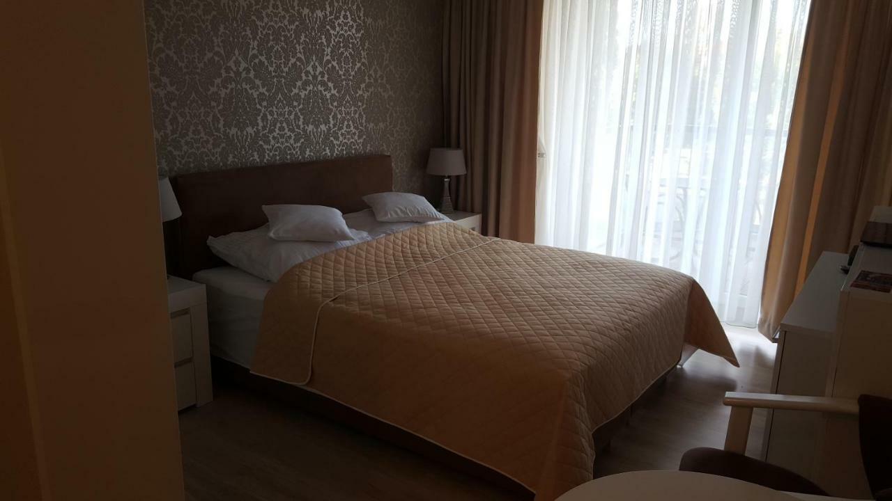 Wroclaw Apartamenty Kepa Mieszczanska Екстериор снимка